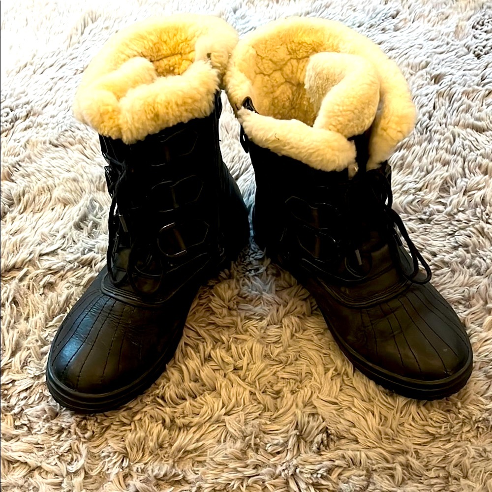 RUDSAK Women's Black and Cream Winter Boots